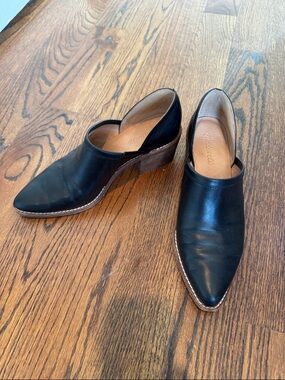 Madewell Black Leather Pointed Ankle Booties